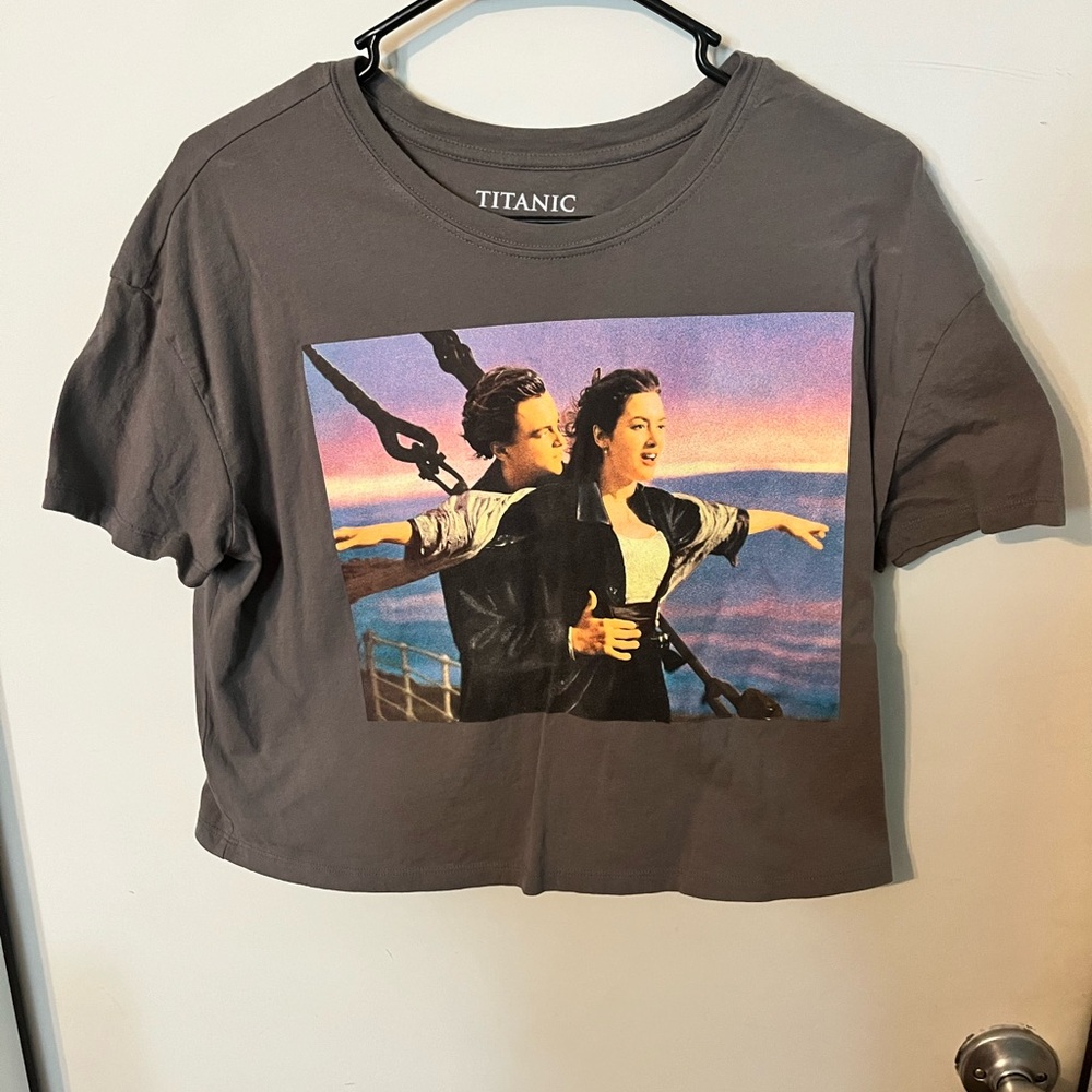 Titanic Movie Shirt Crop Leonardo DiCaprio Kate Winslet Medium gray